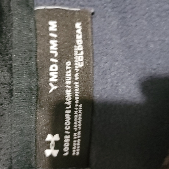 Like new Under Armor storm hoodie sweatshirt metallic gray/ black size Y MED - Picture 8 of 16